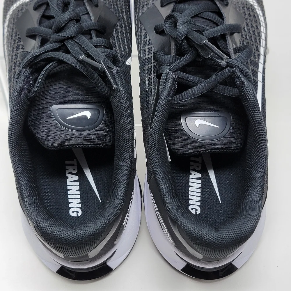 Nike lightweight athletic